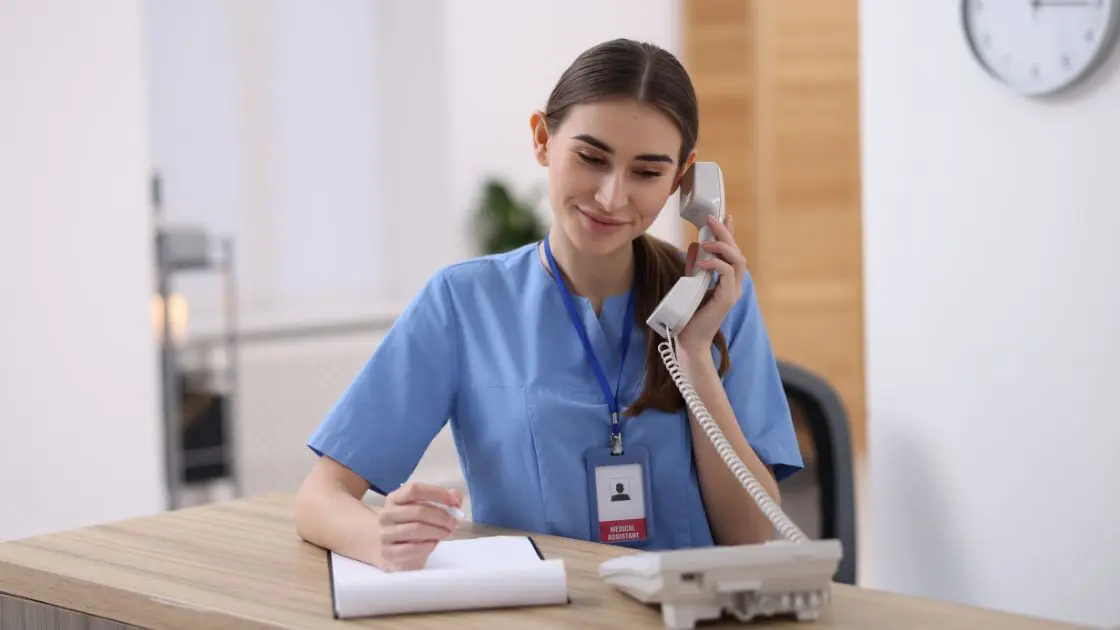 Perguntas de pacientes em estratégia de SEO para clínicas médicas e odontológicas